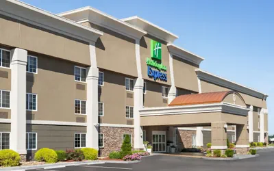 Holiday Inn Express Bowling Green by IHG