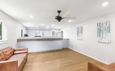 Birch Hill Suites - Lakeland