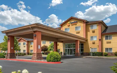 Comfort Suites Salem