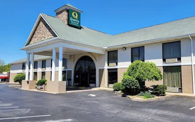 Quality Inn & Suites Somerset Downtown