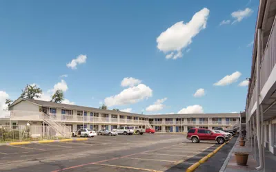 Motel 6 Fort Worth, TX - Seminary