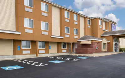 Sleep Inn & Suites Niantic North
