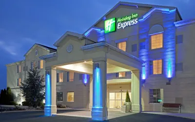 Holiday Inn Express & Suites Reading by IHG