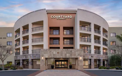 Courtyard by Marriott San Diego Central