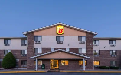Super 8 by Wyndham Front Royal Near Shenandoah National Park
