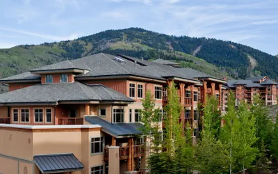 Sundial Lodge by All Seasons Resort Lodging