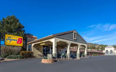 Super 8 by Wyndham Conference Center NAU/Downtown