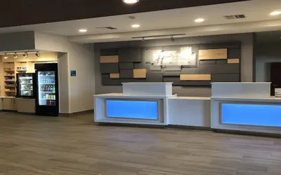 Holiday Inn Express & Suites Albany by IHG