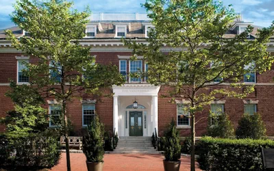 The Vanderbilt, Auberge Collection