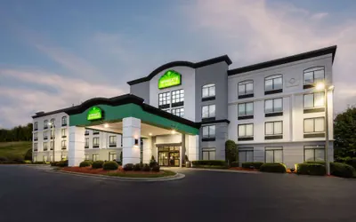 Wingate by Wyndham Charlotte Speedway/Concord