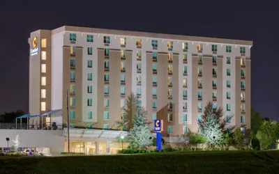 Comfort Inn & Suites Presidential - Downtown Little Rock