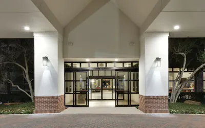 Holiday Inn Express & Suites Irving Conv Ctr - Las Colinas by IHG