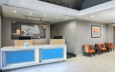 Holiday Inn Express I-26 & Us 29 At Westgate Mall by IHG