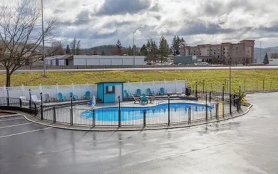 Rosewood Inn and Suites