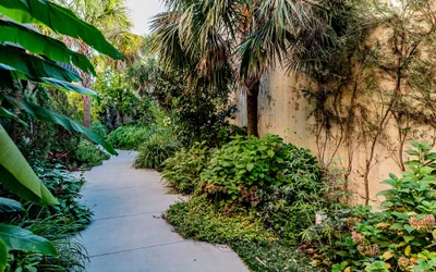 The Inn at the Crossroads