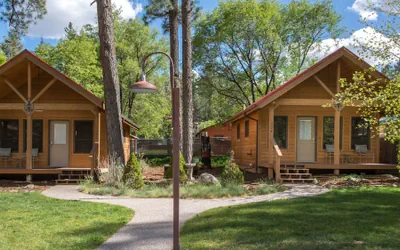 Shadow Mountain Lodge and Cabins