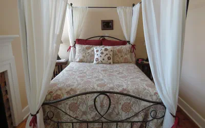 The Swope Manor Bed & Breakfast