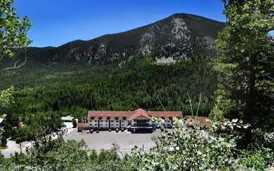 Monarch Mountain Lodge