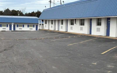 Motel 6 Sullivan, MO