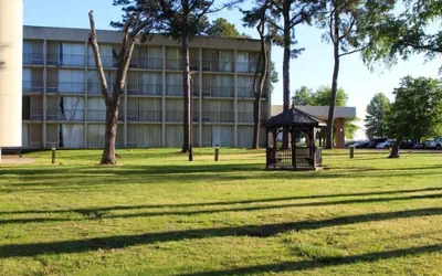 Home Inn Woods Hotel