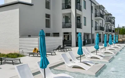 Handsboro Pointe Condo & Suites