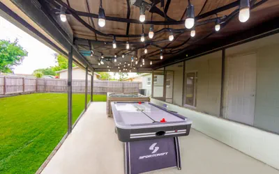 Delray House With Hot tub & Game Room