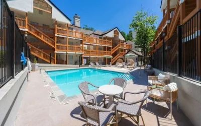 Stylish Buckhead Condo Your Urban Getaway in ATL