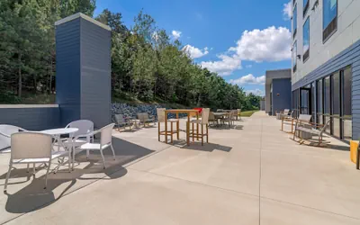 Cambria Hotel & Suites Plymouth