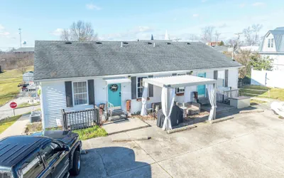 Arkstone Retreat Suites, 3 in 1!