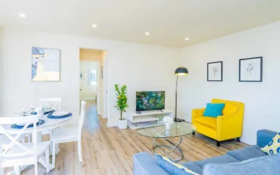 2b2b APT Close to Rose Parade and Pasadena Oldtown