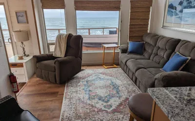 Ocean Front Cabin 15 Jacuzzi Sensational Views