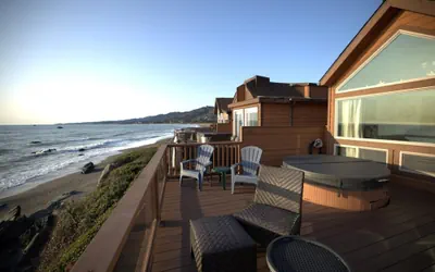Ocean Front Cabin 14 w Jacuzzi Gorgeous Views