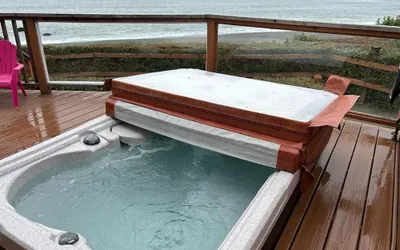 Oceanfront Cabin 3 w Jacuzzi Impressive Views