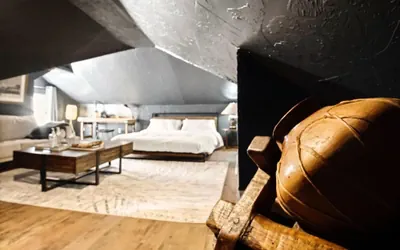 3-story 6-bedroom 4 Bathrooms 3min-asian Dist