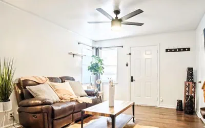 Beautiful Getaway Nears Asian Dist