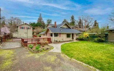 Medford Home and 2 Condos With Pool and Hot tub