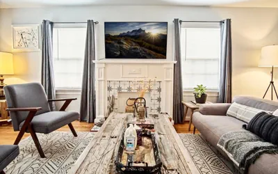 Modern Rustic 3 -bedroom 2 Bathrooms Carport