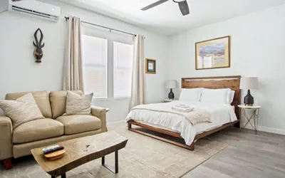 Adorned Studio 3min-asian Dist Rain Shower