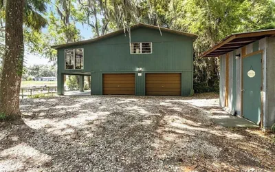 Rustic Lakehouse kayaks fishing bonfires