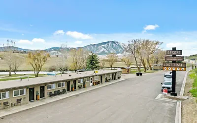 Lost Trail Resort