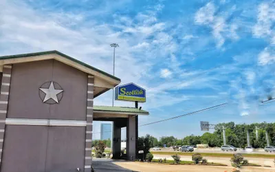 Scottish Inns & Suites Shenandoah Woodlands Mall