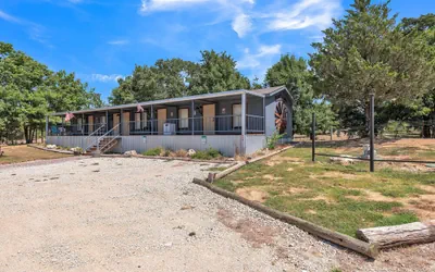 Nautical Nest - 1 Bedroom Hotel Room by The Lodges at Fossil Creek