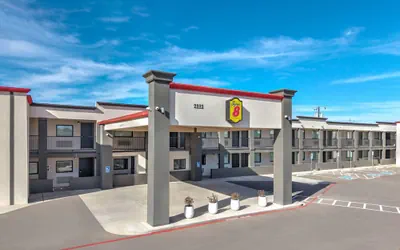 Super 8 BY Wyndham Lubbock Airport