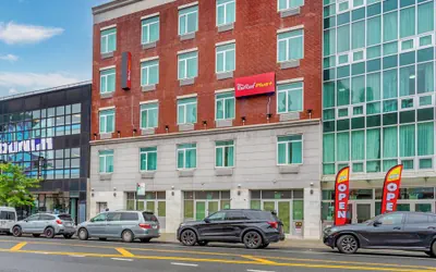 Red Roof PLUS+ Brooklyn - Flatbush Ave