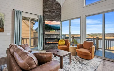 NEW Lake Cabin Sleeps 14 Indoor Pool Hot Tub