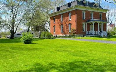 The Vine Bed & Breakfast LLC