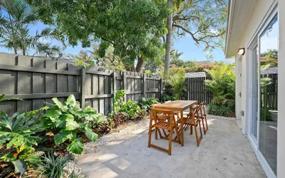 921 Apartment 3 in Fort Lauderdale