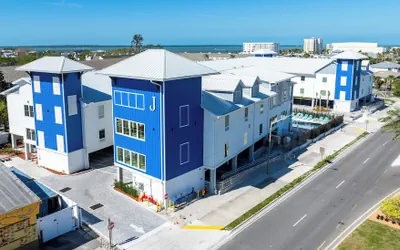 The J Hotel Dunedin Clearwater, an Ascend Collection Hotel