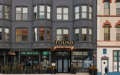 FOUND Hotel Chicago River North