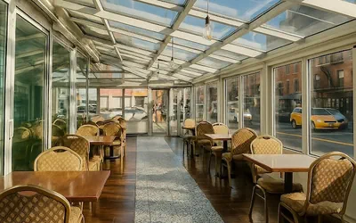 LIC Manhattan View Hotel